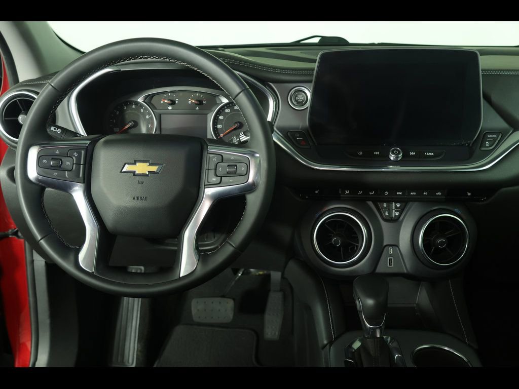 Used 2023 Chevrolet Blazer LT image 16
