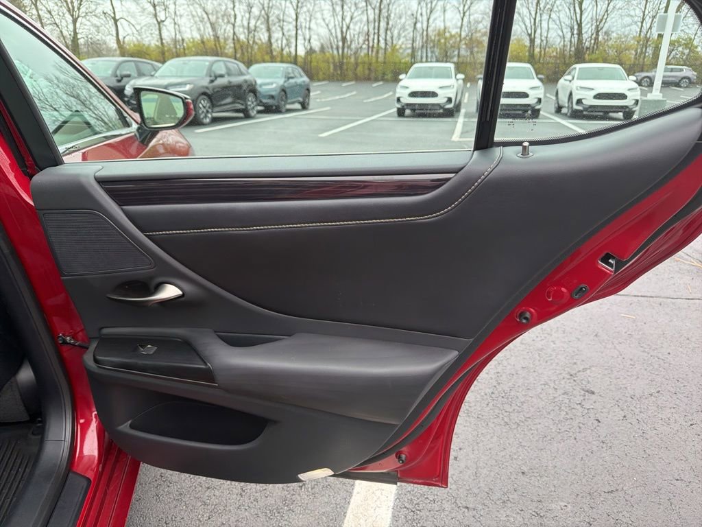 Used 2021 Lexus ES 350 Luxury image 24