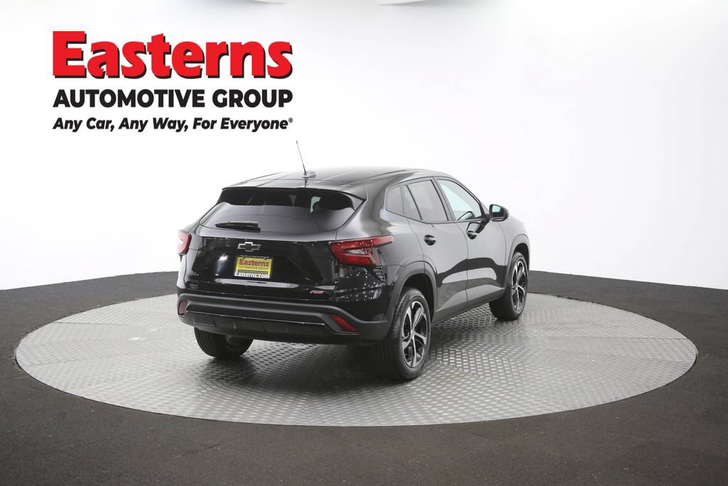 Used 2024 Chevrolet Trax RS FWD image 38