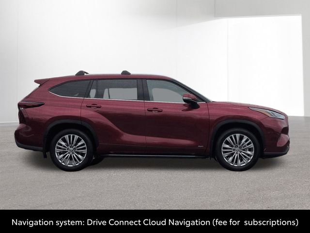 Certified 2026 Toyota Highlander Platinum AWD/4WD image 4