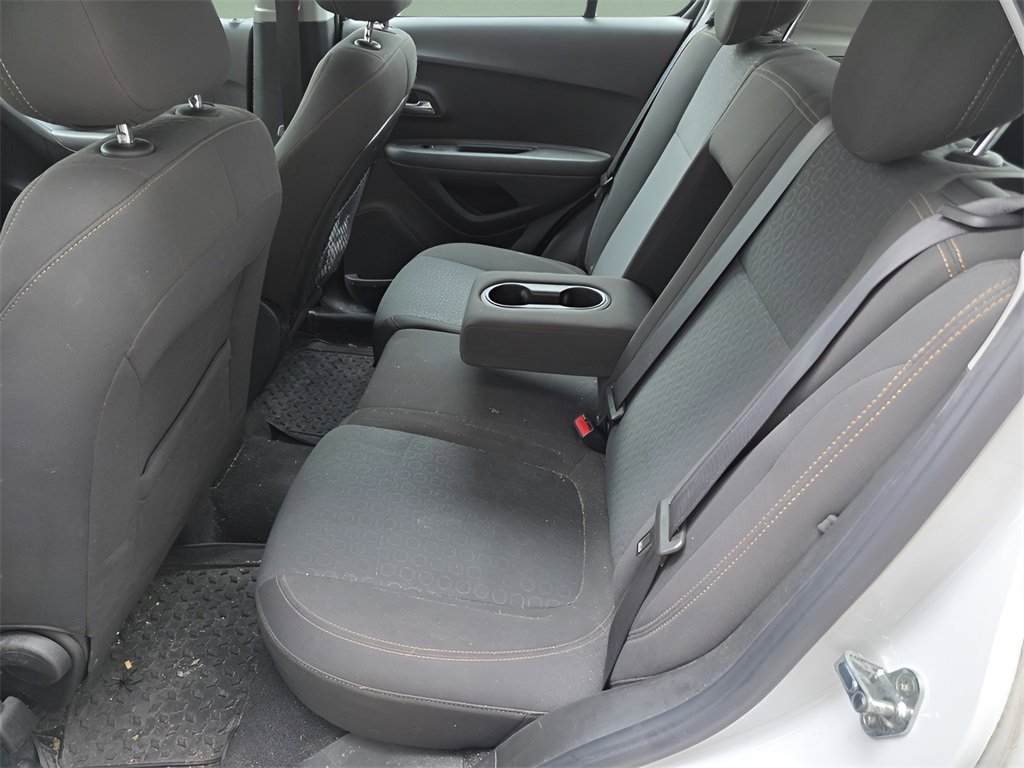 Used 2020 Chevrolet Trax LS image 13