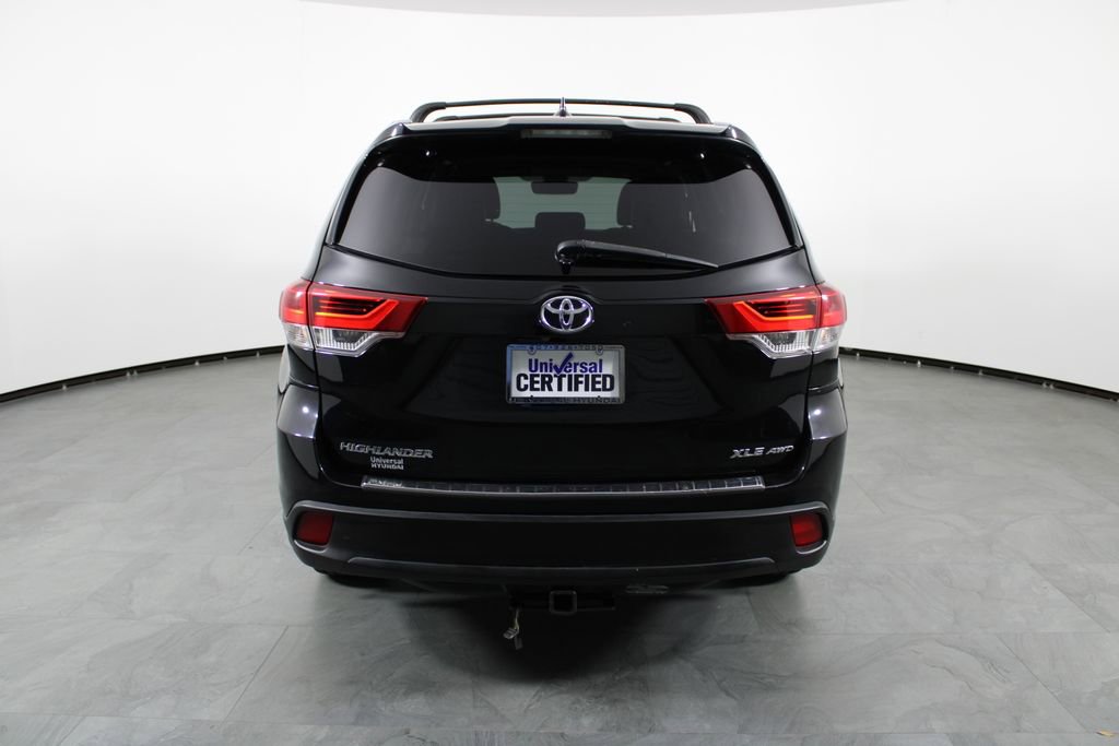 Used 2019 Toyota Highlander XLE w/ Protection Package #3 image 10