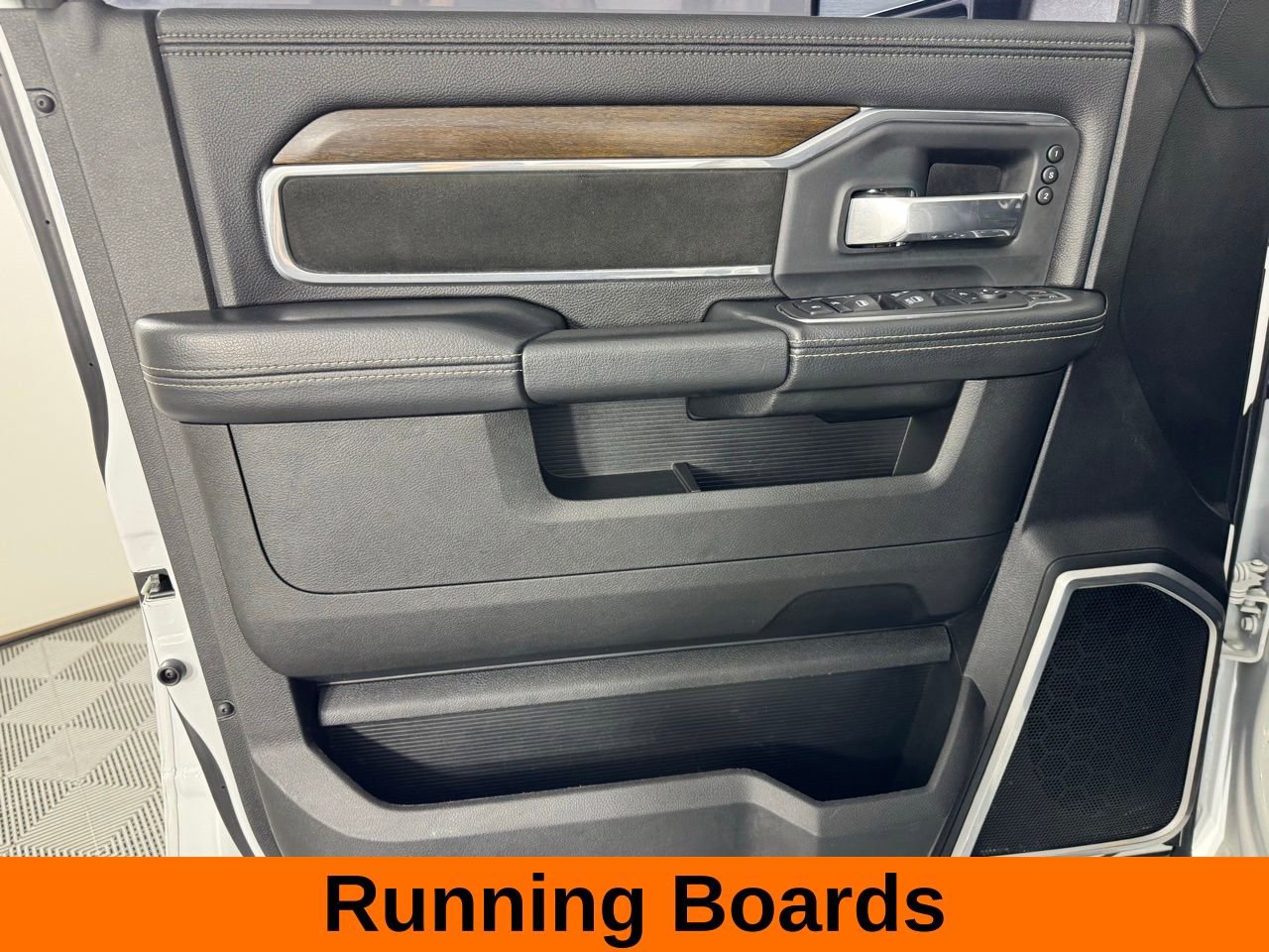 Used 2024 RAM 2500 Laramie image 11