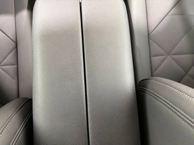 Certified 2024 BMW iX xDrive50 w/ Sport Package AWD/4WD image 39