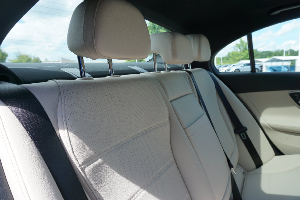 Certified 2025 Mercedes-Benz C 300 4MATIC Sedan image 60