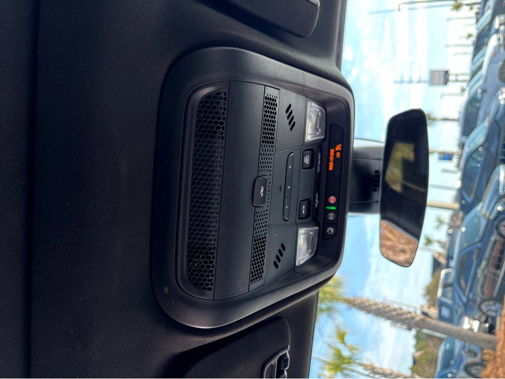 Certified 2025 Cadillac XT5 Premium Luxury image 7