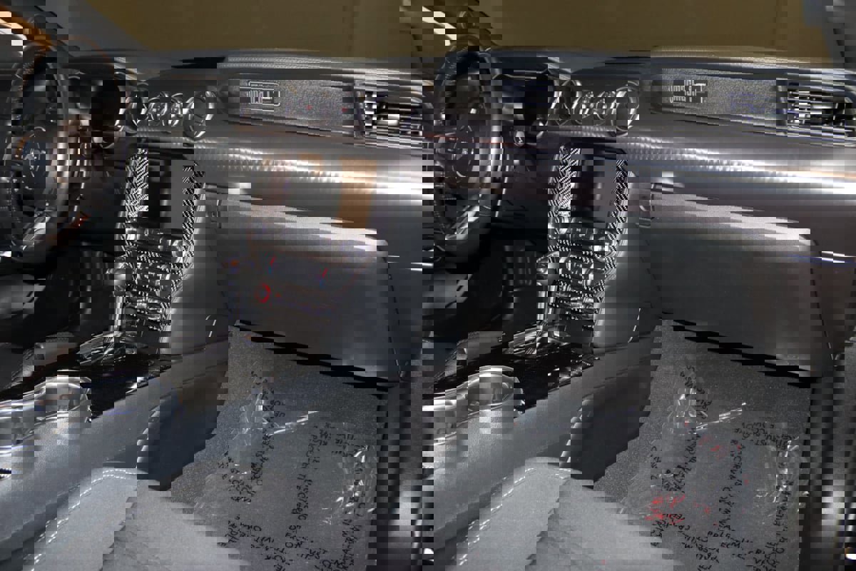 Used 2021 Ford Mustang Mach 1 w/ Mach 1 Handling Package RWD image 58