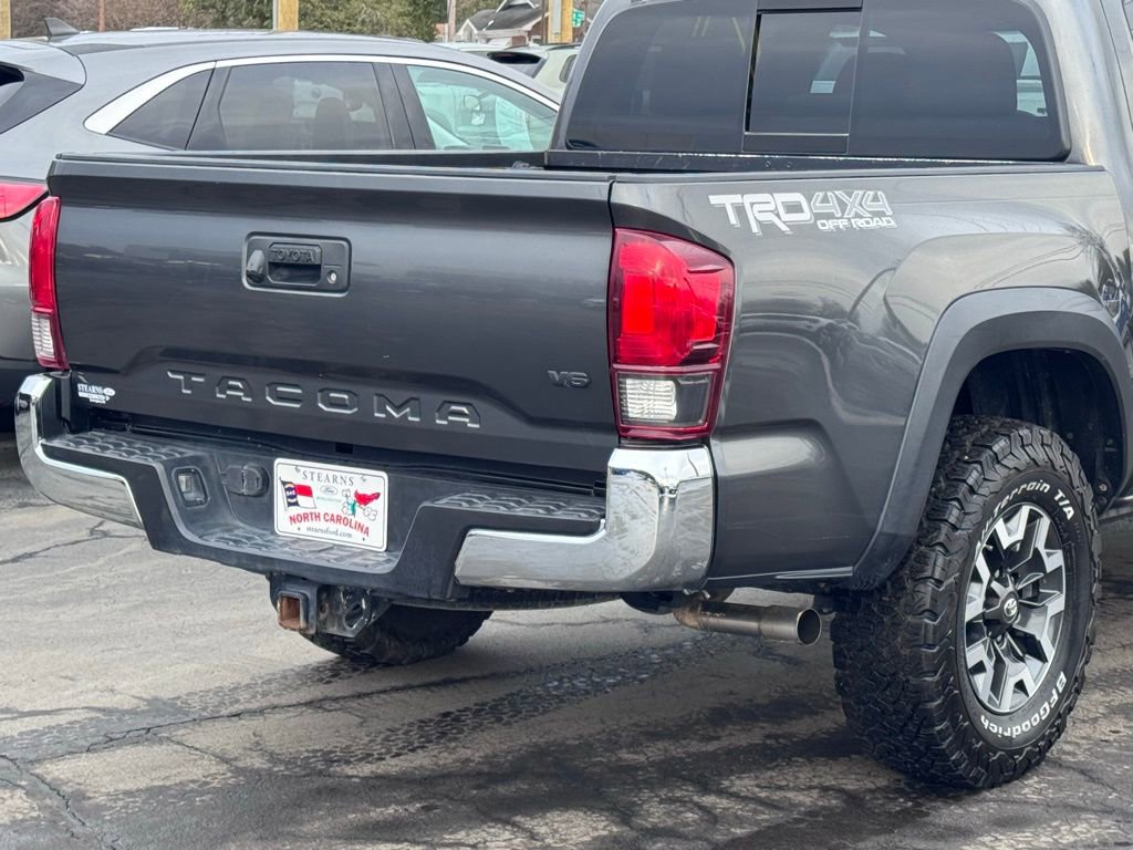 Used 2019 Toyota Tacoma TRD Off-Road image 38