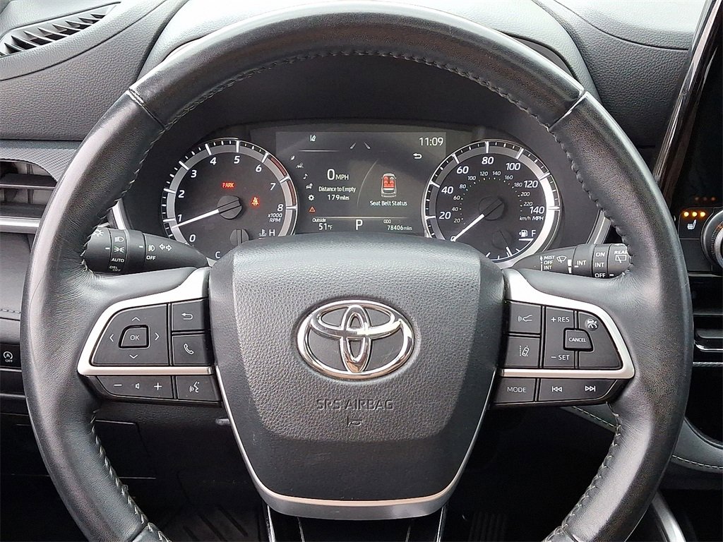 Used 2023 Toyota Highlander XSE image 20