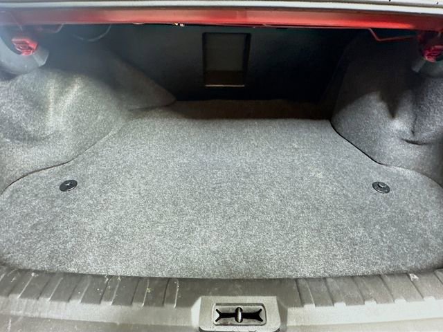 Used 2011 Buick Lucerne CXL w/ Driver Confidence Package FWD image 24