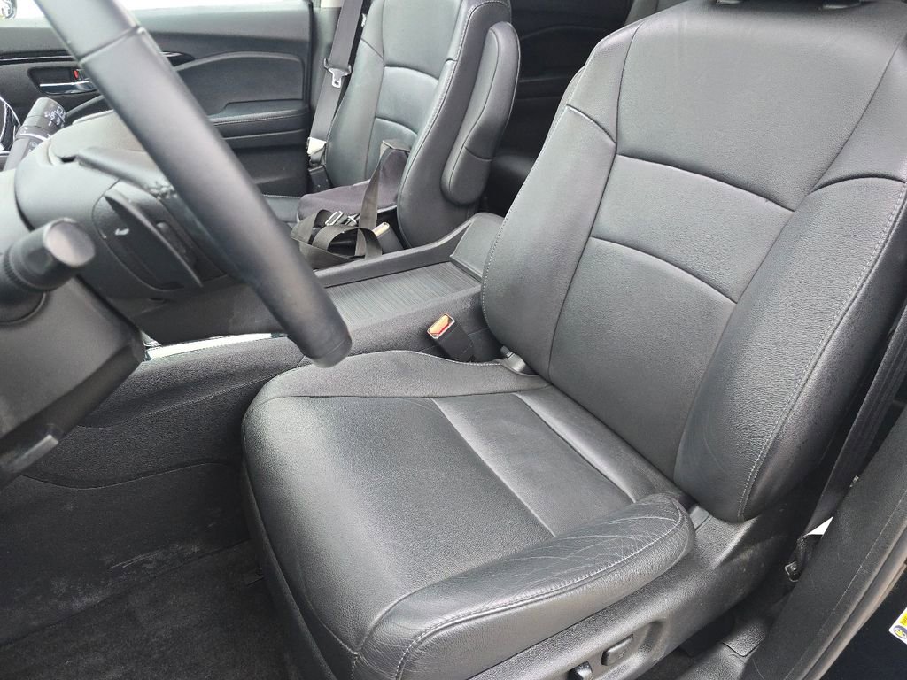 Used 2021 Honda Pilot Touring image 24