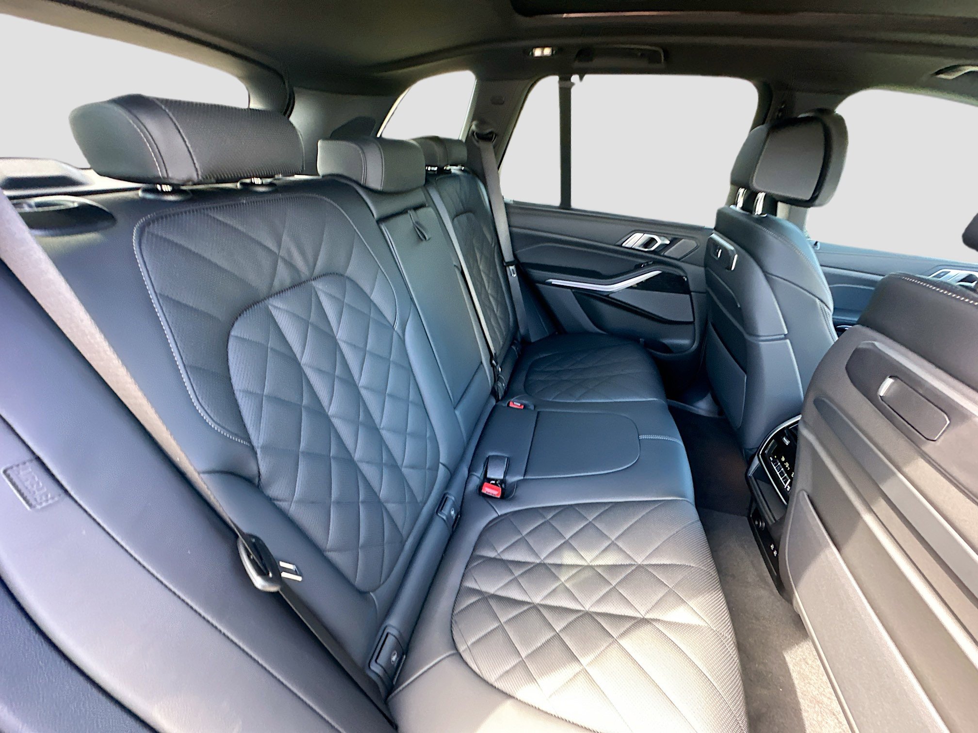 New 2026 BMW X5 M60i image 22