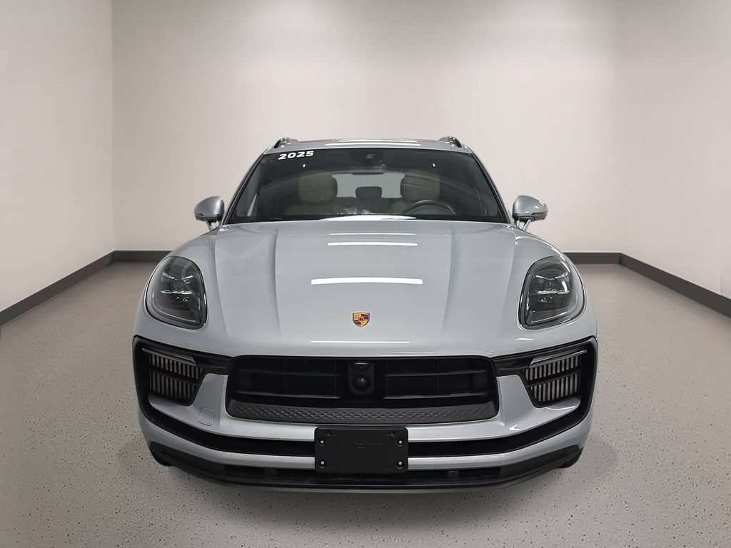 Certified 2025 Porsche Macan S w/ Premium Package Plus AWD/4WD image 9