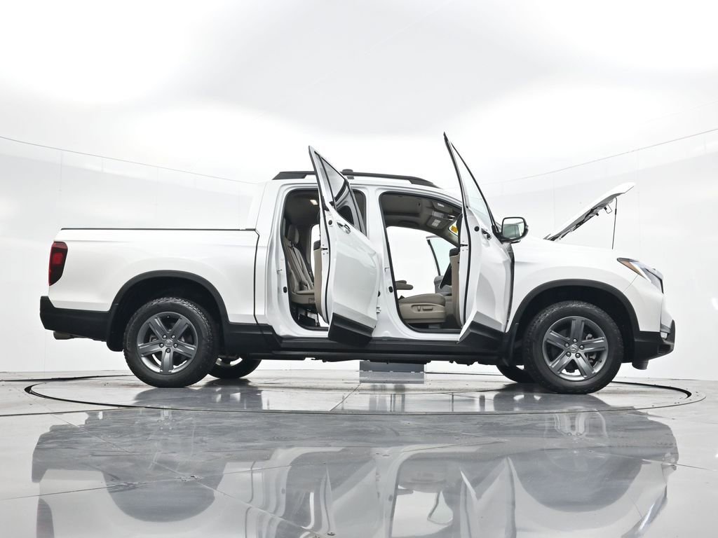 Used 2023 Honda Ridgeline RTL-E image 42