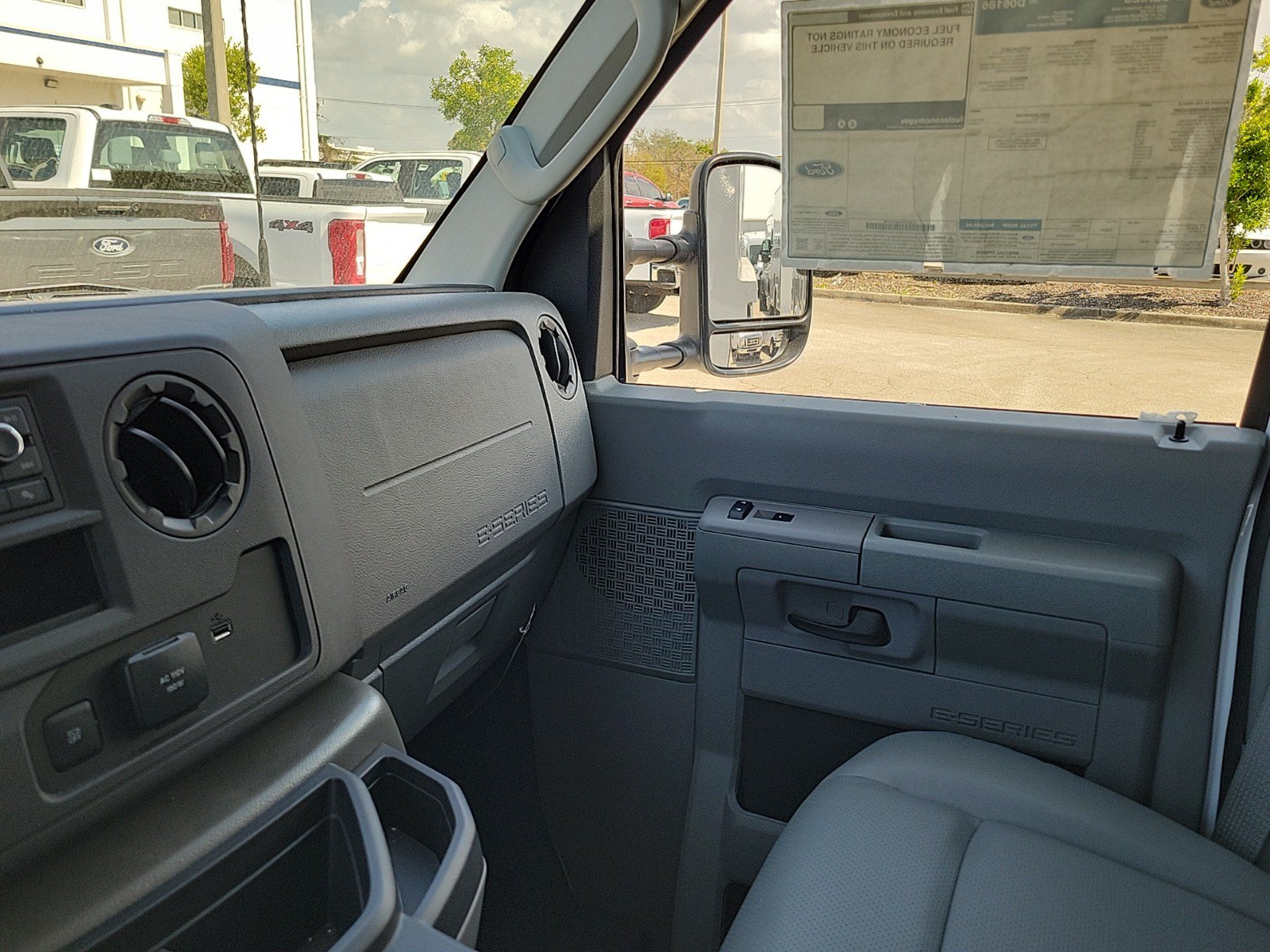 New 2025 Ford E-350 and Econoline 350 Super Duty w/ Power Equipment Group RWD image 22