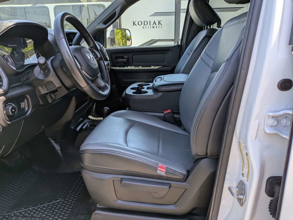 Used 2022 RAM 3500 Tradesman w/ Chrome Appearance Group image 19