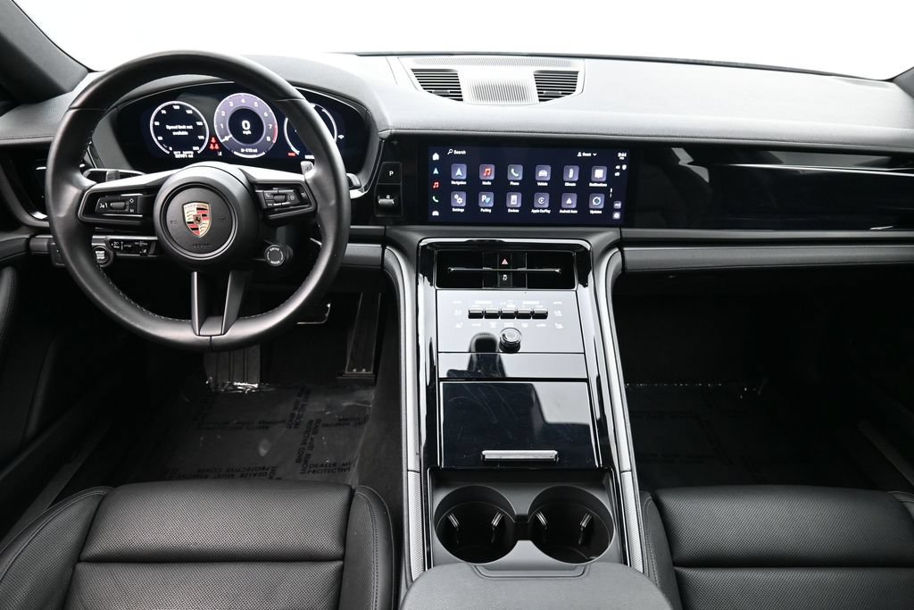 Certified 2025 Porsche Panamera RWD image 6
