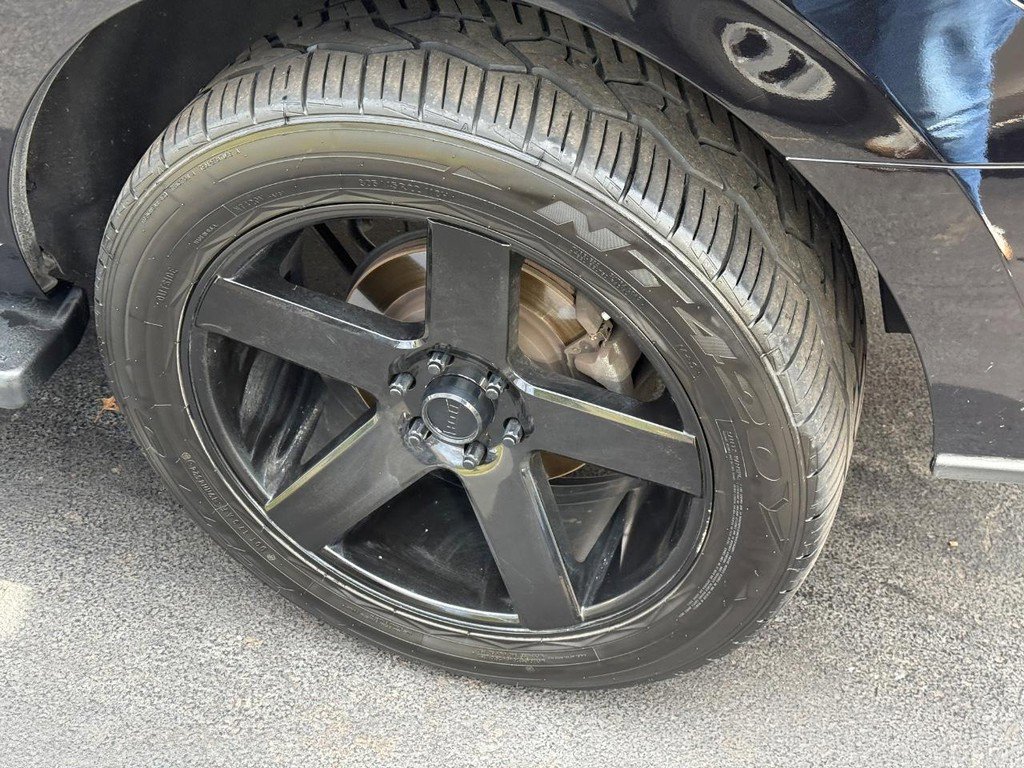 Used 2021 Ford Expedition Limited image 9