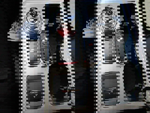 Used 2024 Ford Edge SEL image 16