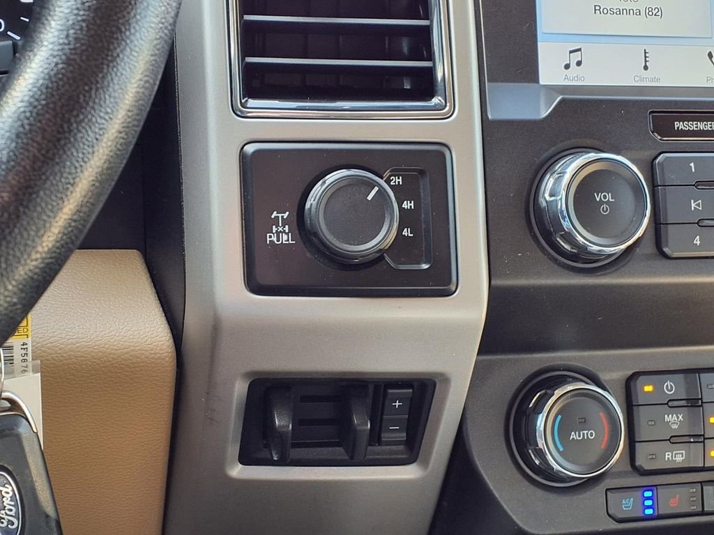 Used 2019 Ford F250 Lariat w/ Chrome Package image 13