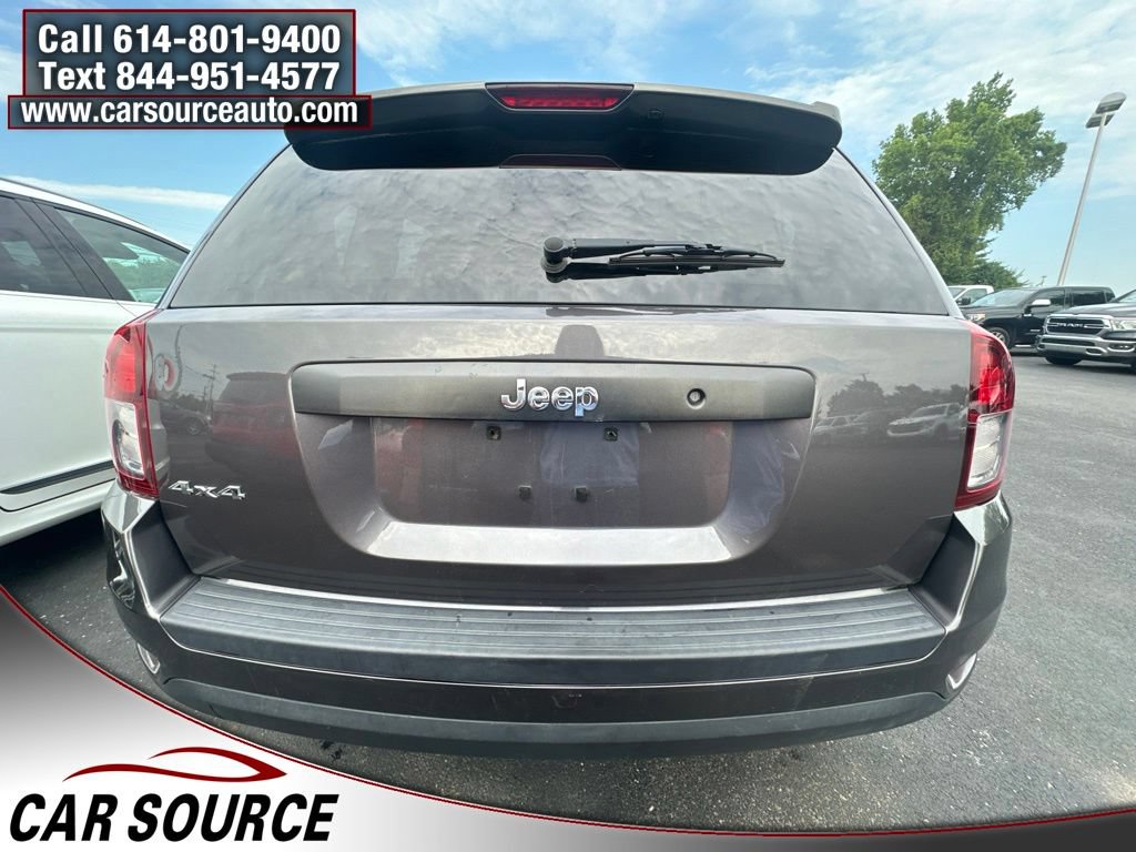 Used 2017 Jeep Compass Sport AWD/4WD image 3