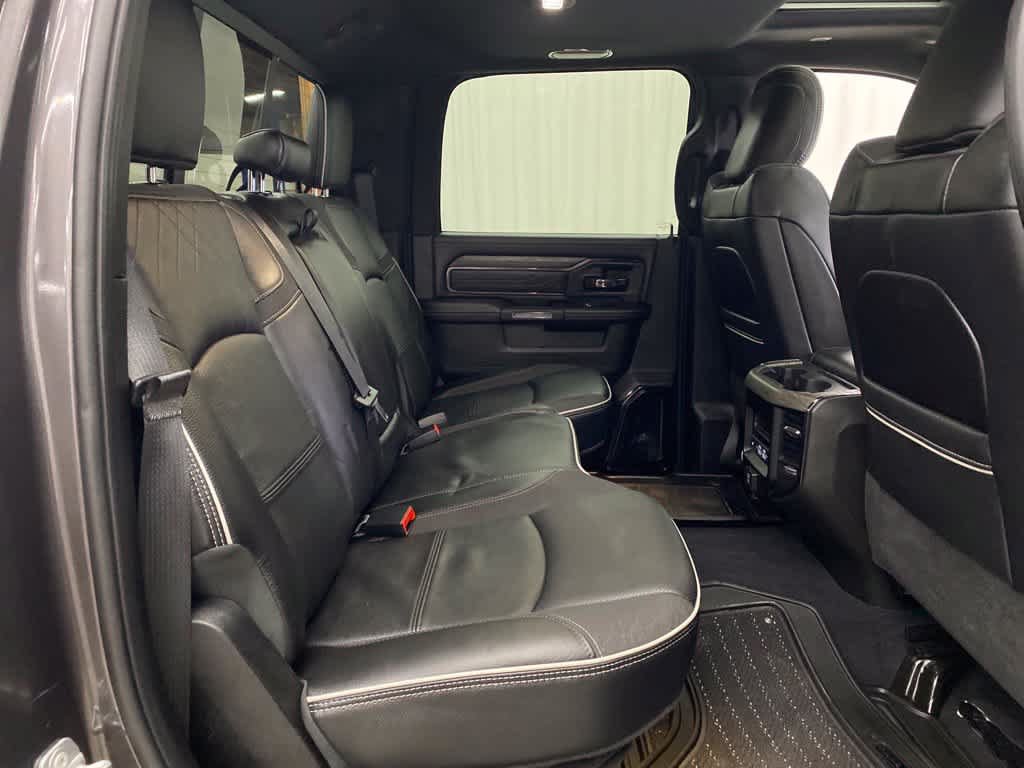 Used 2025 RAM 3500 Limited AWD/4WD image 17
