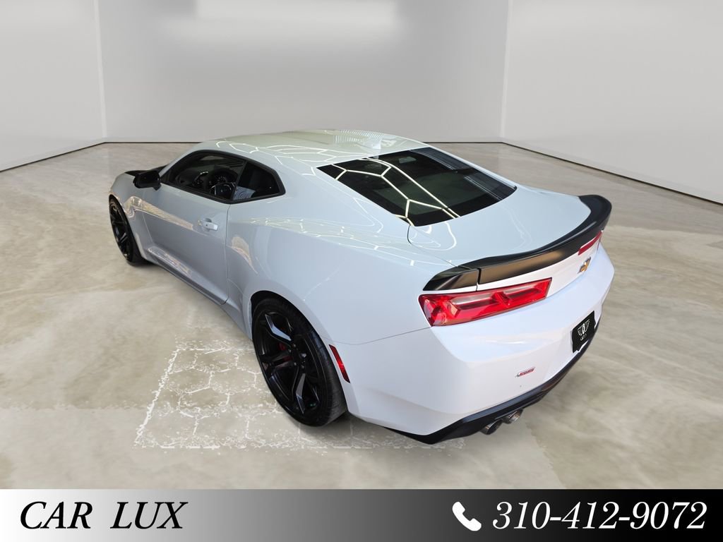 Used 2018 Chevrolet Camaro SS RWD image 27
