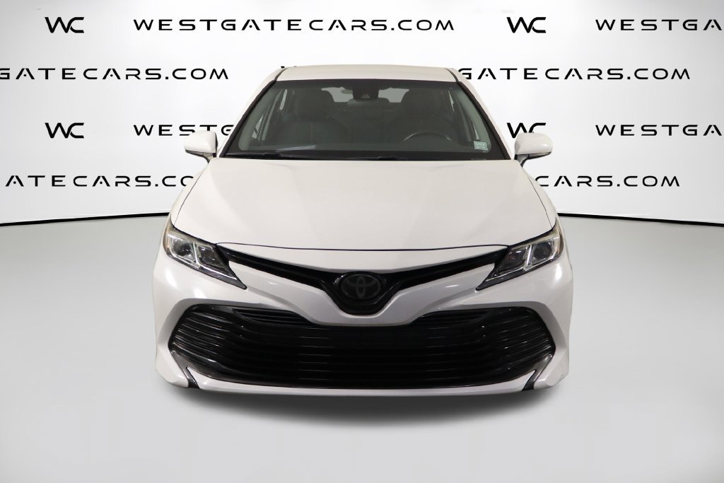 Used 2019 Toyota Camry LE FWD image 2