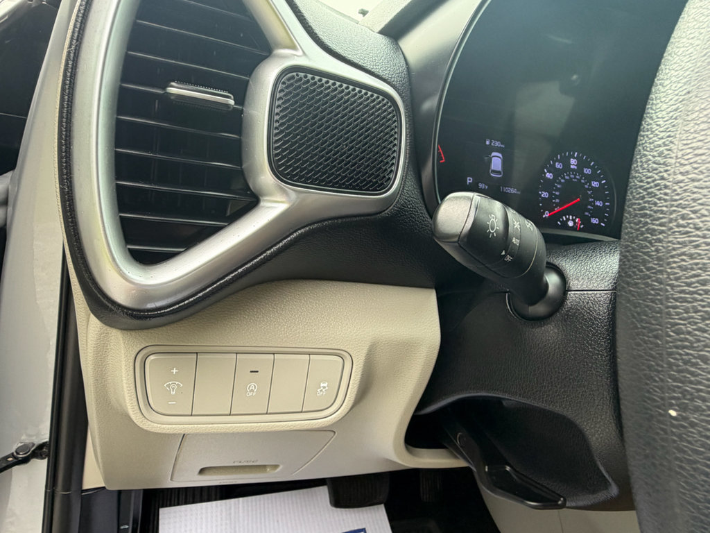 Used 2021 Kia Soul LX FWD image 14