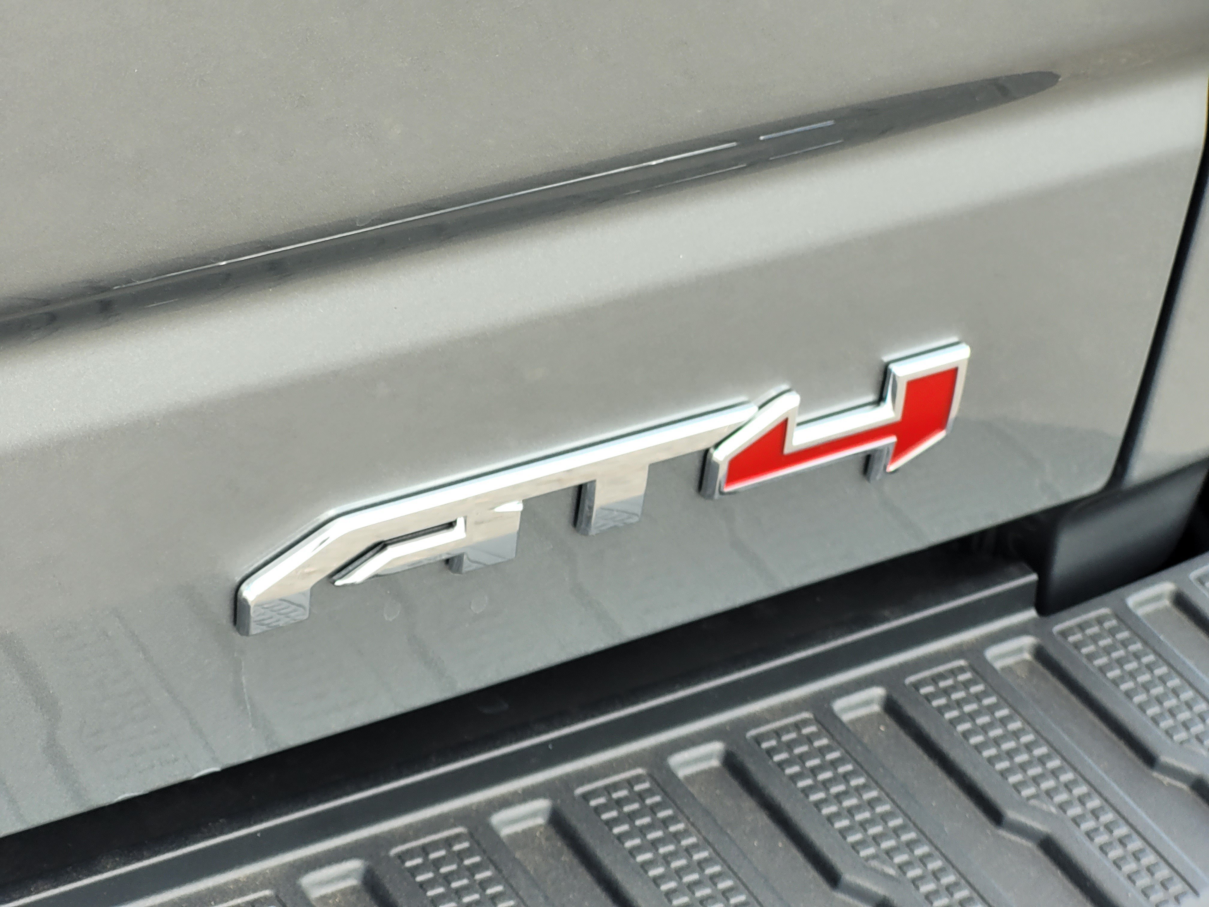 New 2026 GMC Sierra 1500 AT4 w/ AT4 Premium Package AWD/4WD image 8