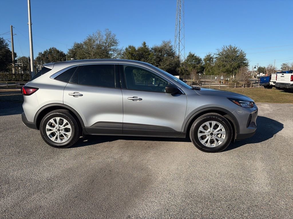 Used 2024 Ford Escape Active image 2