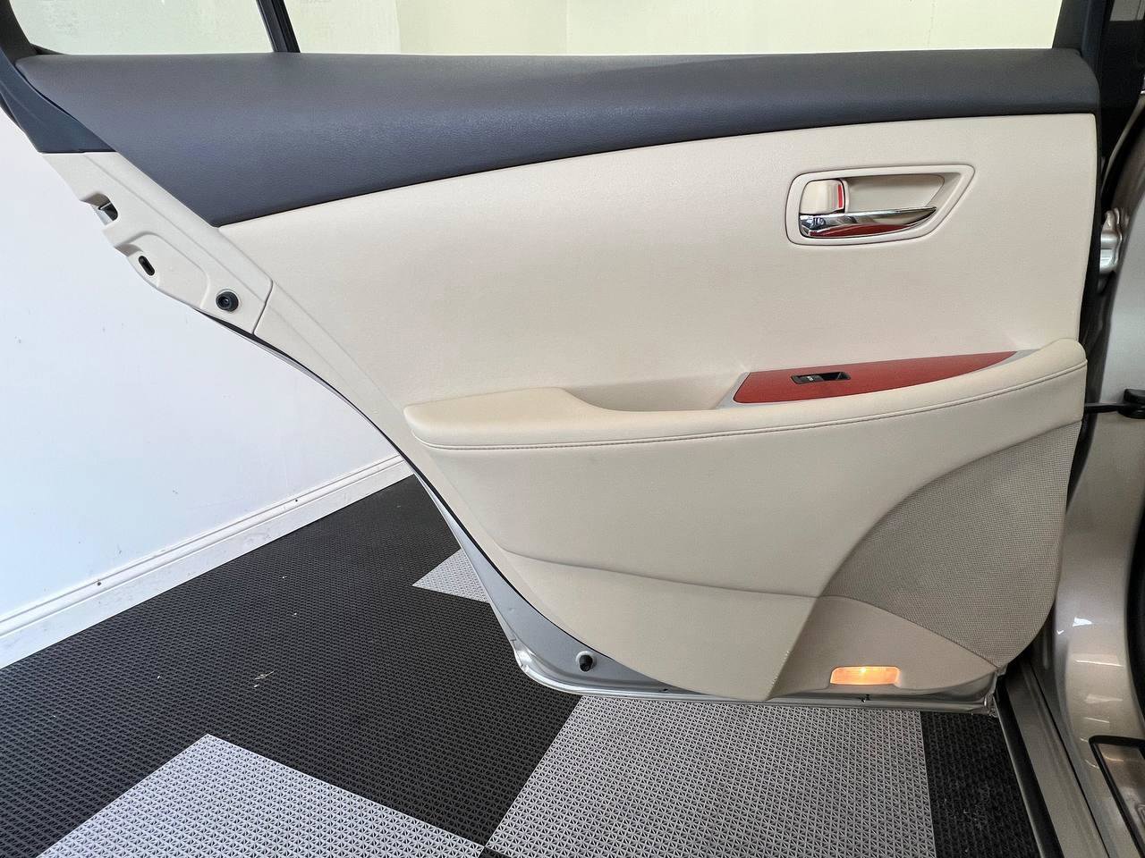 Used 2012 Lexus ES 350 image 9