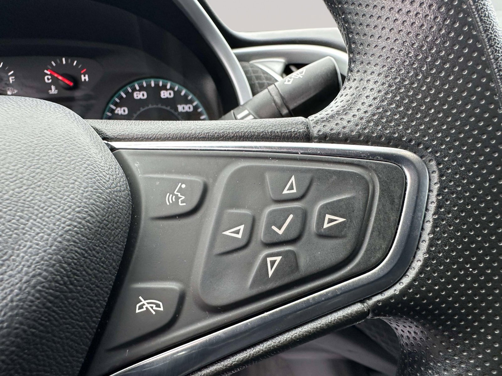 Used 2024 Chevrolet Malibu LT image 15