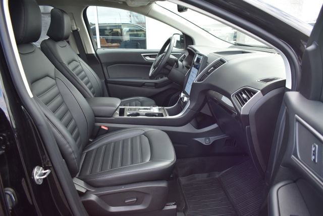 Used 2024 Ford Edge SEL w/ Convenience Package image 45