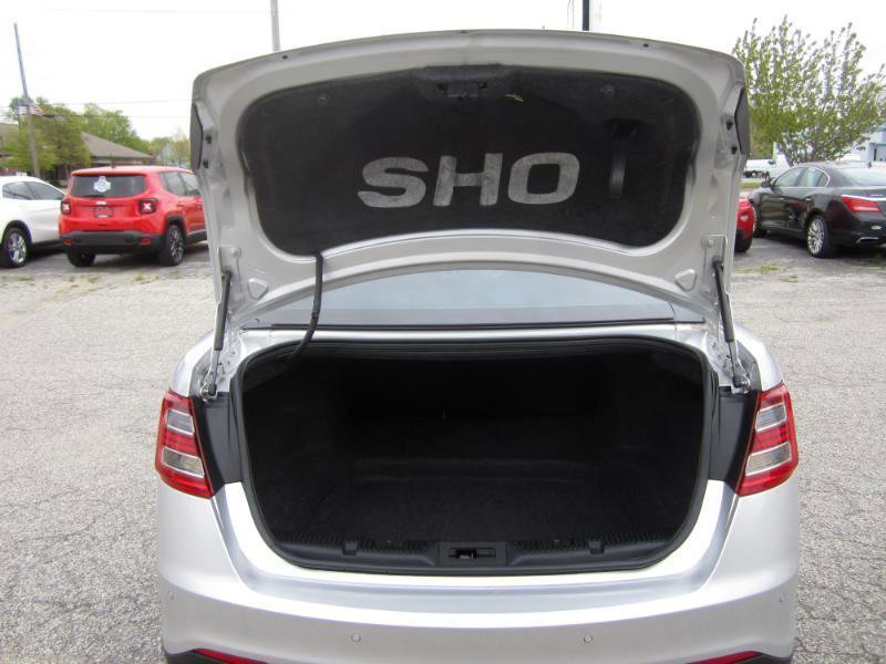 Used 2015 Ford Taurus SHO w/ Equipment Group 401A AWD/4WD image 38