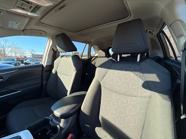 Used 2025 Toyota RAV4 XLE image 24