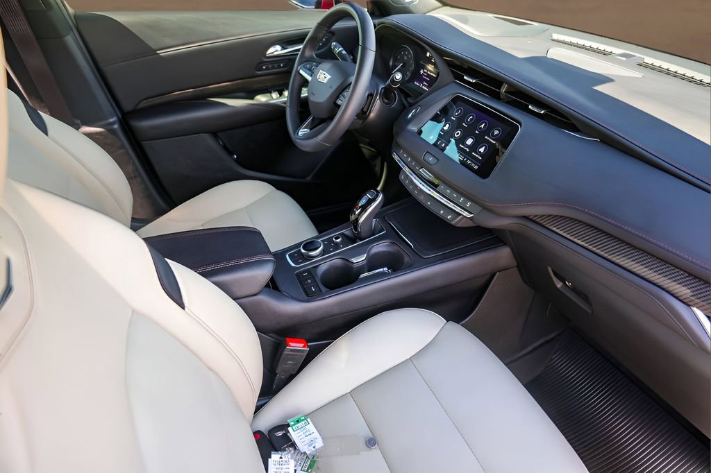 Used 2022 Cadillac XT4 Sport image 30