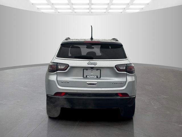 Certified 2025 Jeep Compass Limited w/ Elite Group AWD/4WD image 6