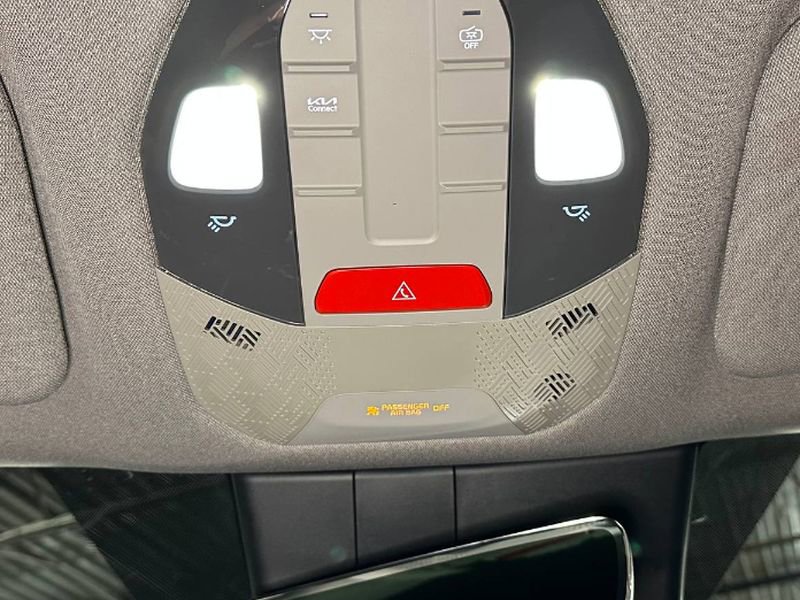 Used 2024 Kia EV9 Light Long Range RWD image 40