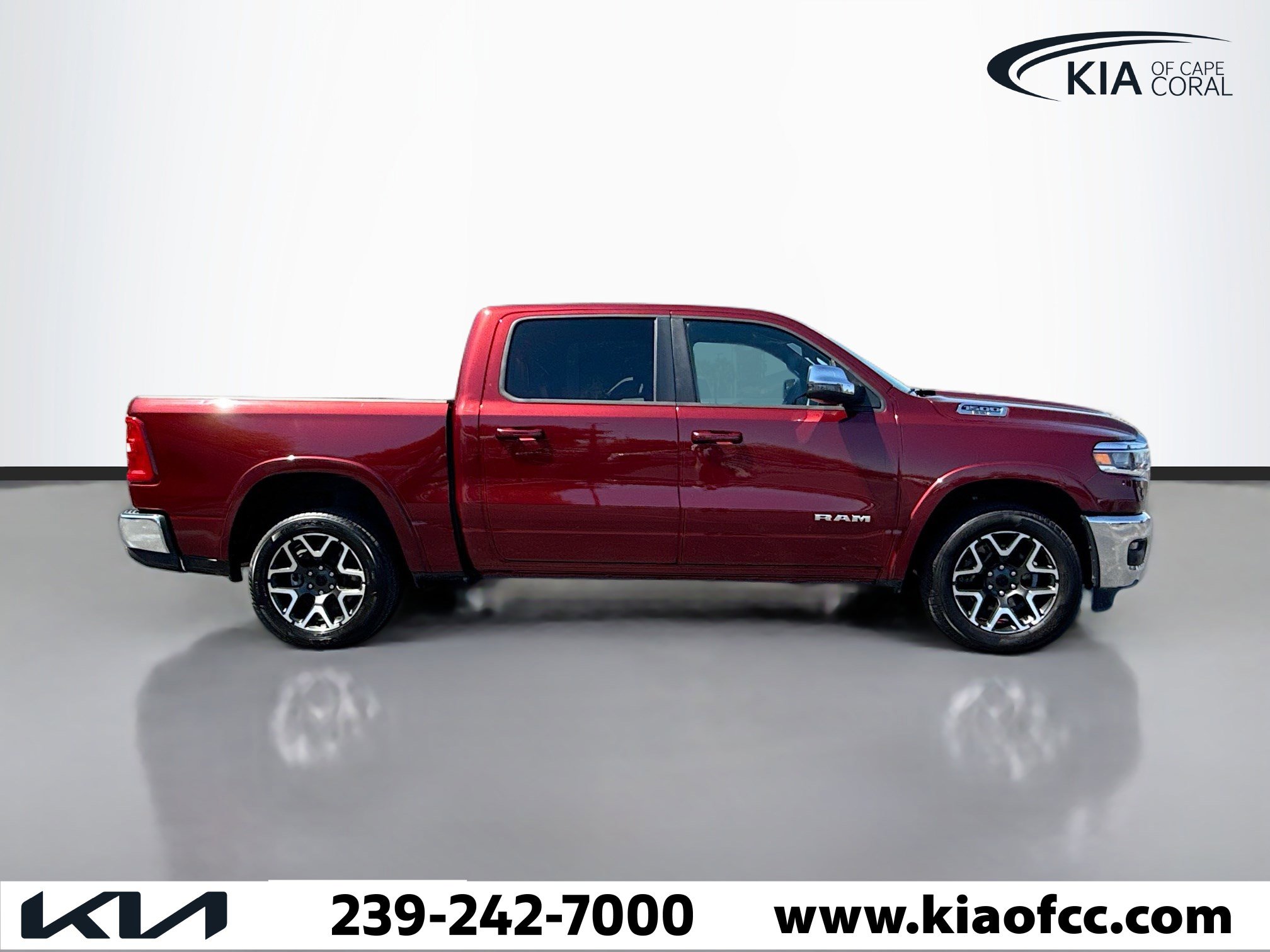 Used 2025 RAM 1500 Laramie image 6
