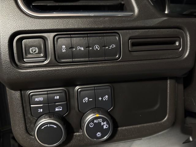 Used 2021 Chevrolet Suburban LT AWD/4WD image 6