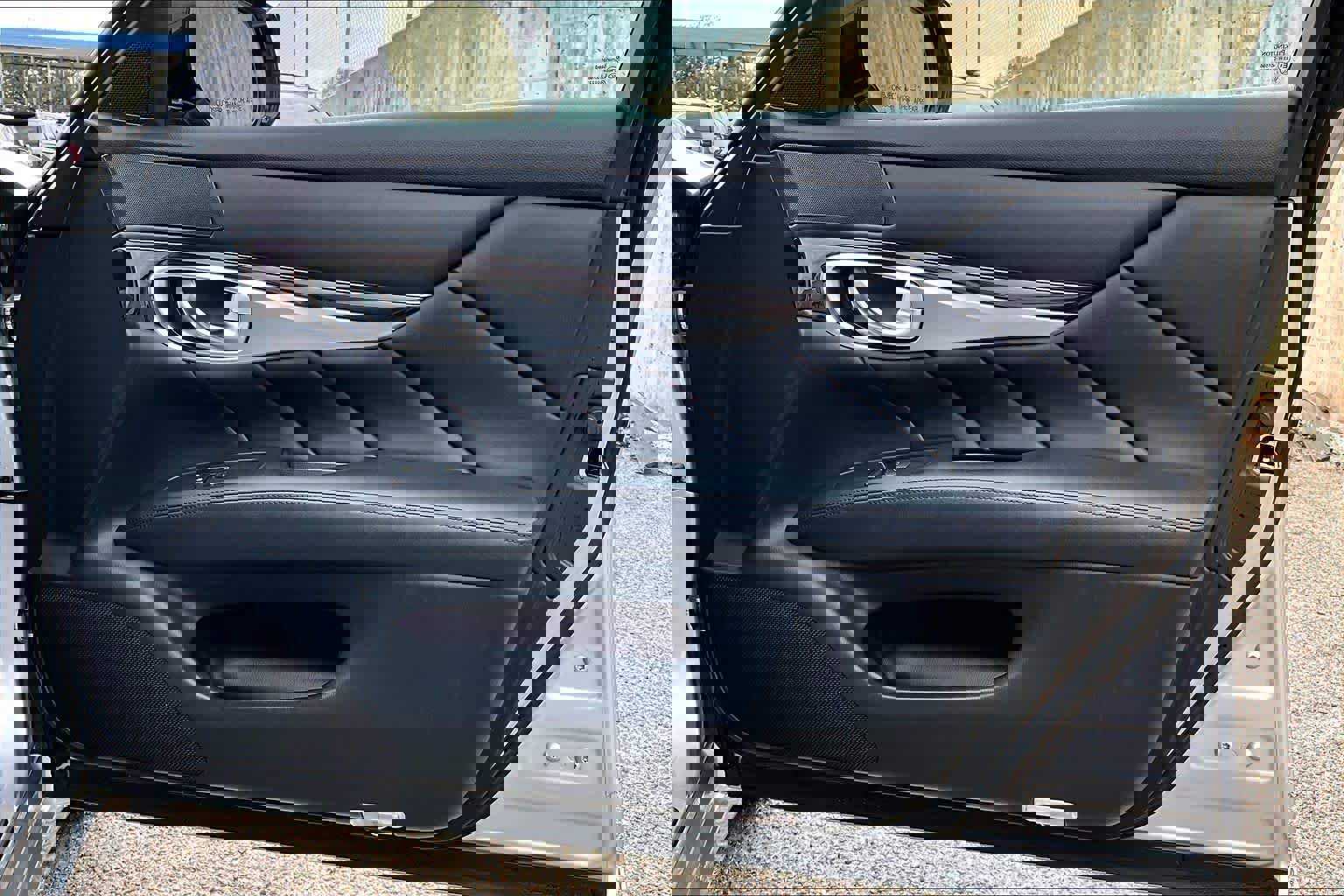 Used 2018 INFINITI Q70 L 3.7 image 23