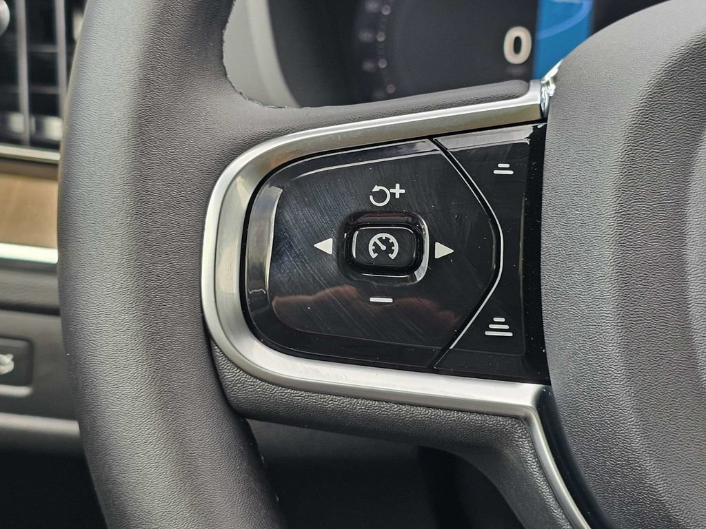 New 2027 Volvo XC60 B5 Ultra AWD/4WD image 27