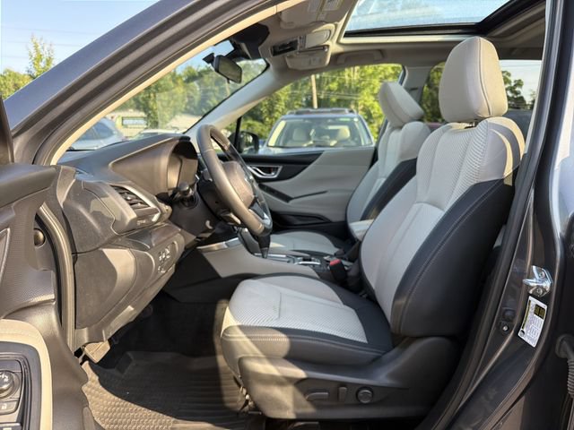 Used 2024 Subaru Forester Premium AWD/4WD image 9
