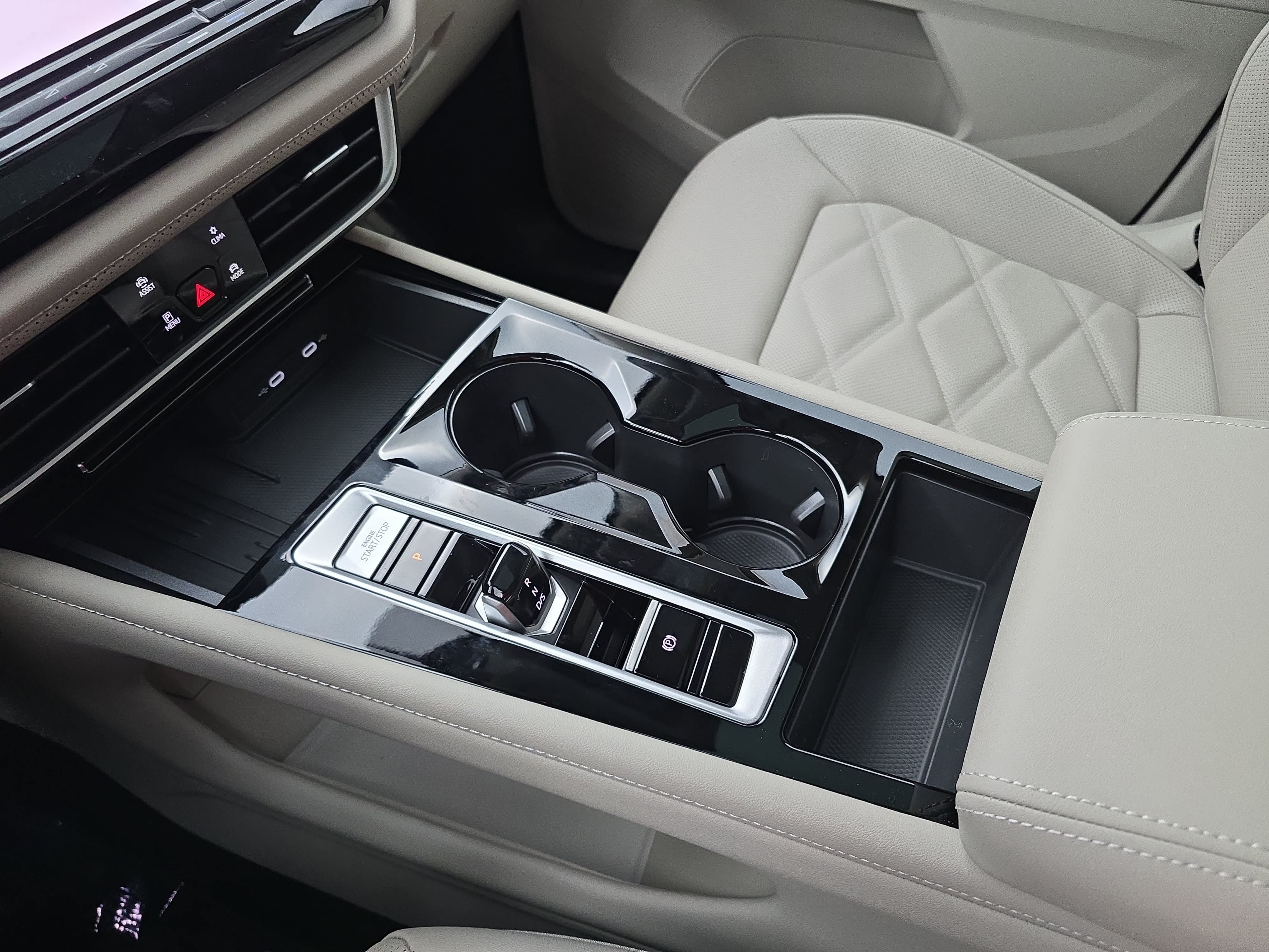 New 2026 Volkswagen Atlas SE FWD image 26