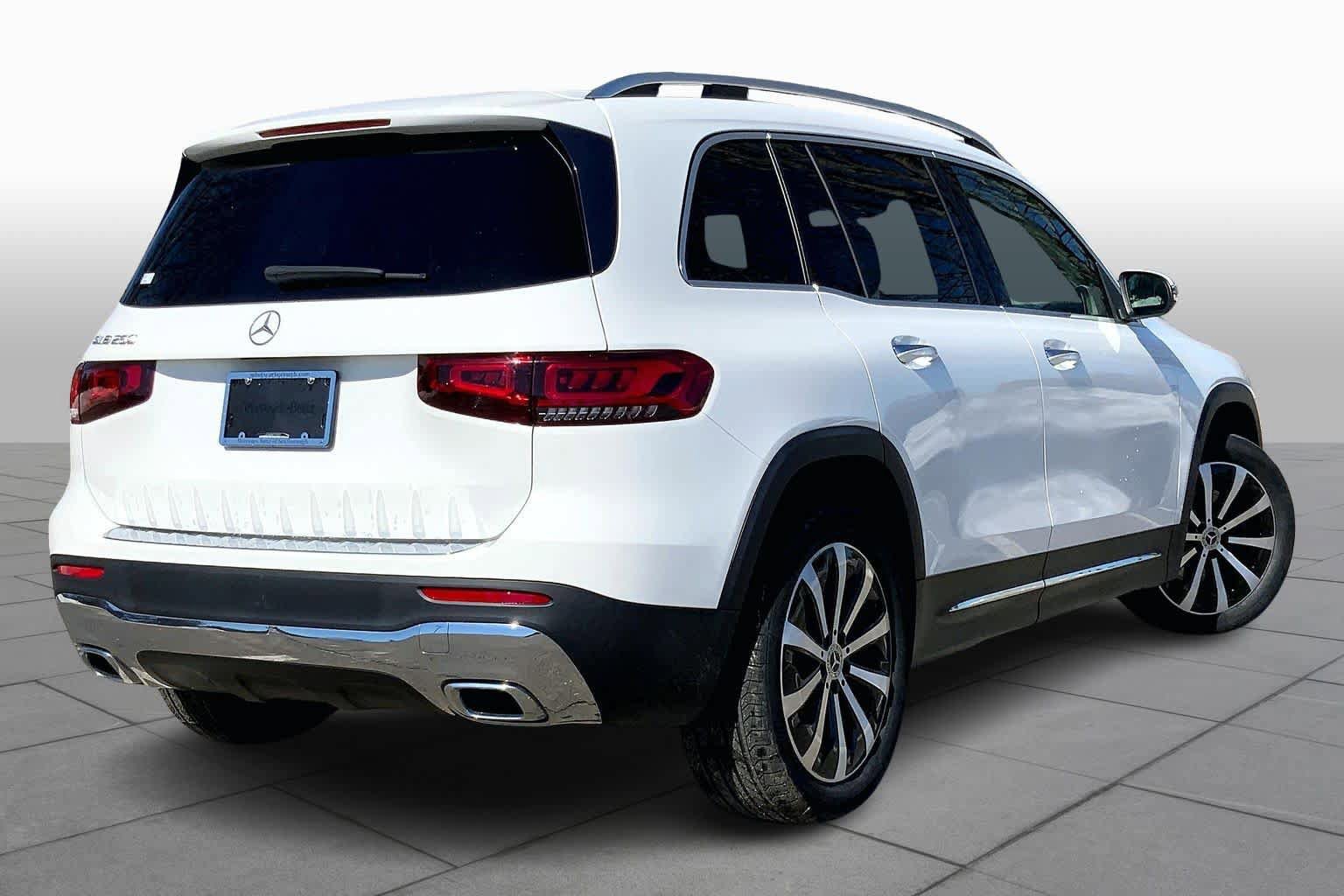 Certified 2022 Mercedes-Benz GLB 250 image 13