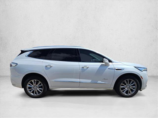 Used 2023 Buick Enclave Avenir w/ Avenir Technology Package FWD image 4