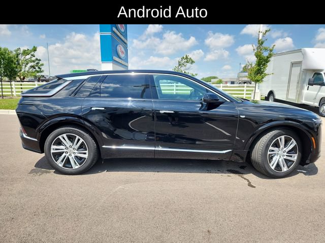 Used 2024 Cadillac Lyriq Tech w/ Driver Assist Package AWD/4WD image 11