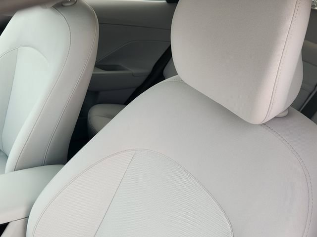 Used 2025 Hyundai Kona SEL image 24