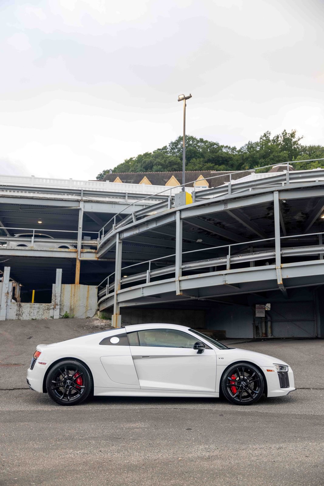 Used 2018 Audi R8 V10 RWD image 40
